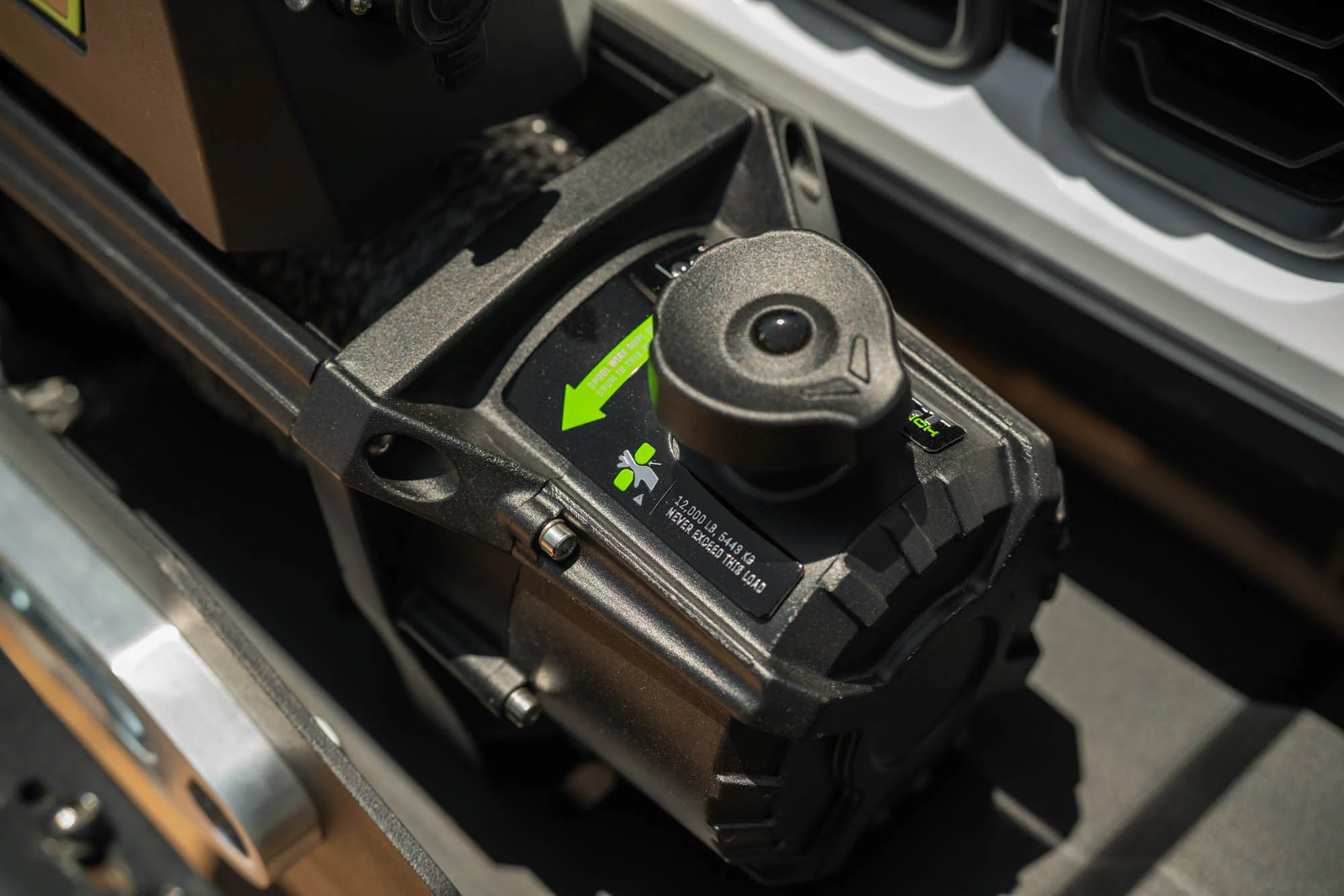 DV8 Xtract 12k Synthetic Rope Winch - Image 9
