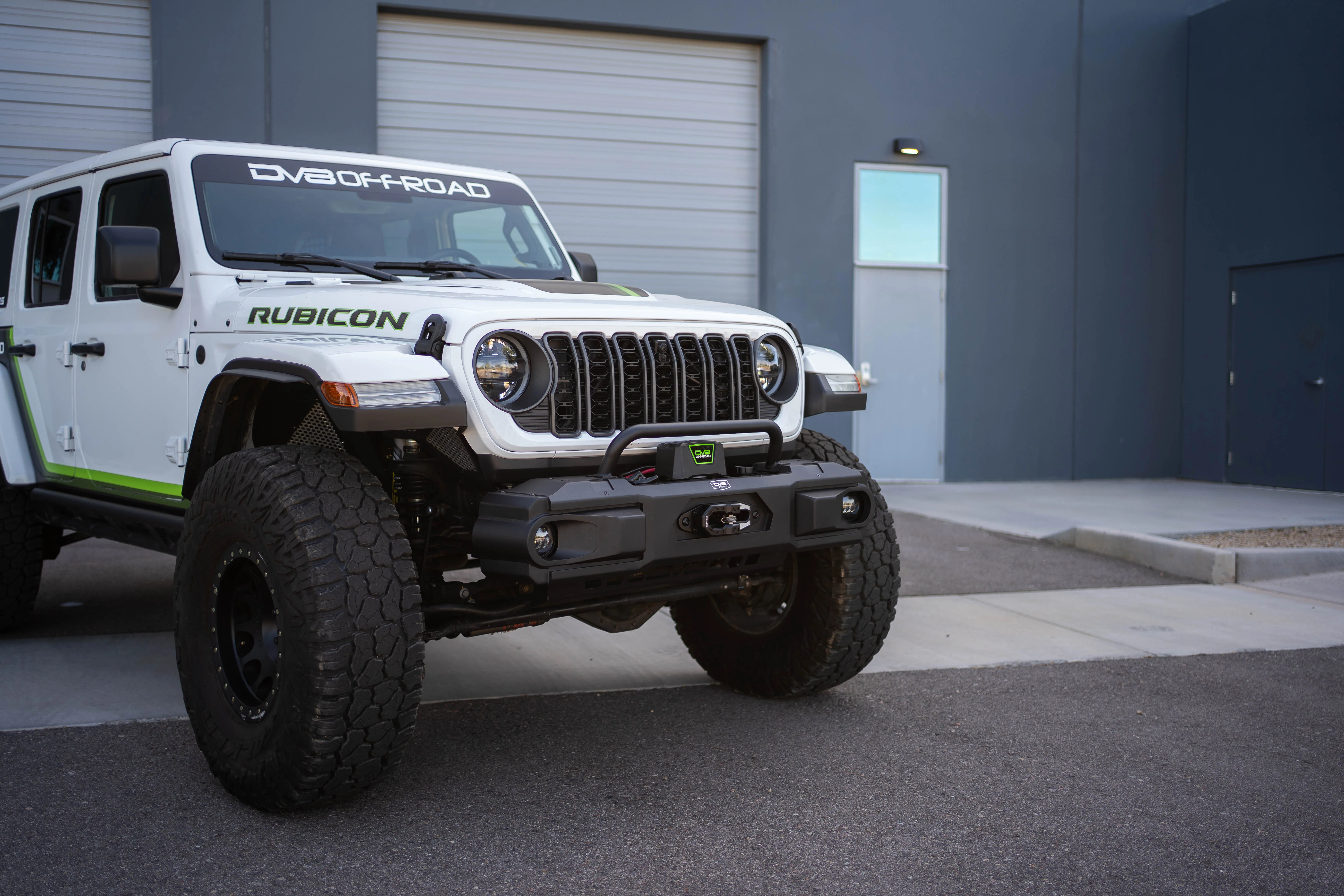 2018-2026 Jeep Wrangler JL & 2020-2025 Gladiator JT OE Plus Front Bumper - Image 17