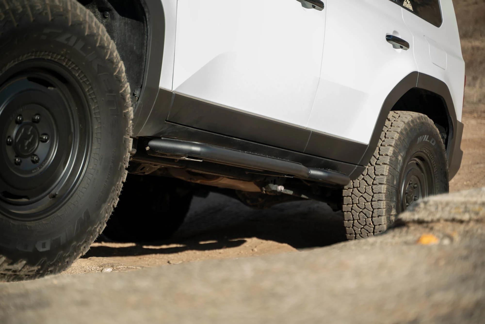 2024+ Toyota Land Cruiser OE Plus Side Steps - Image 2