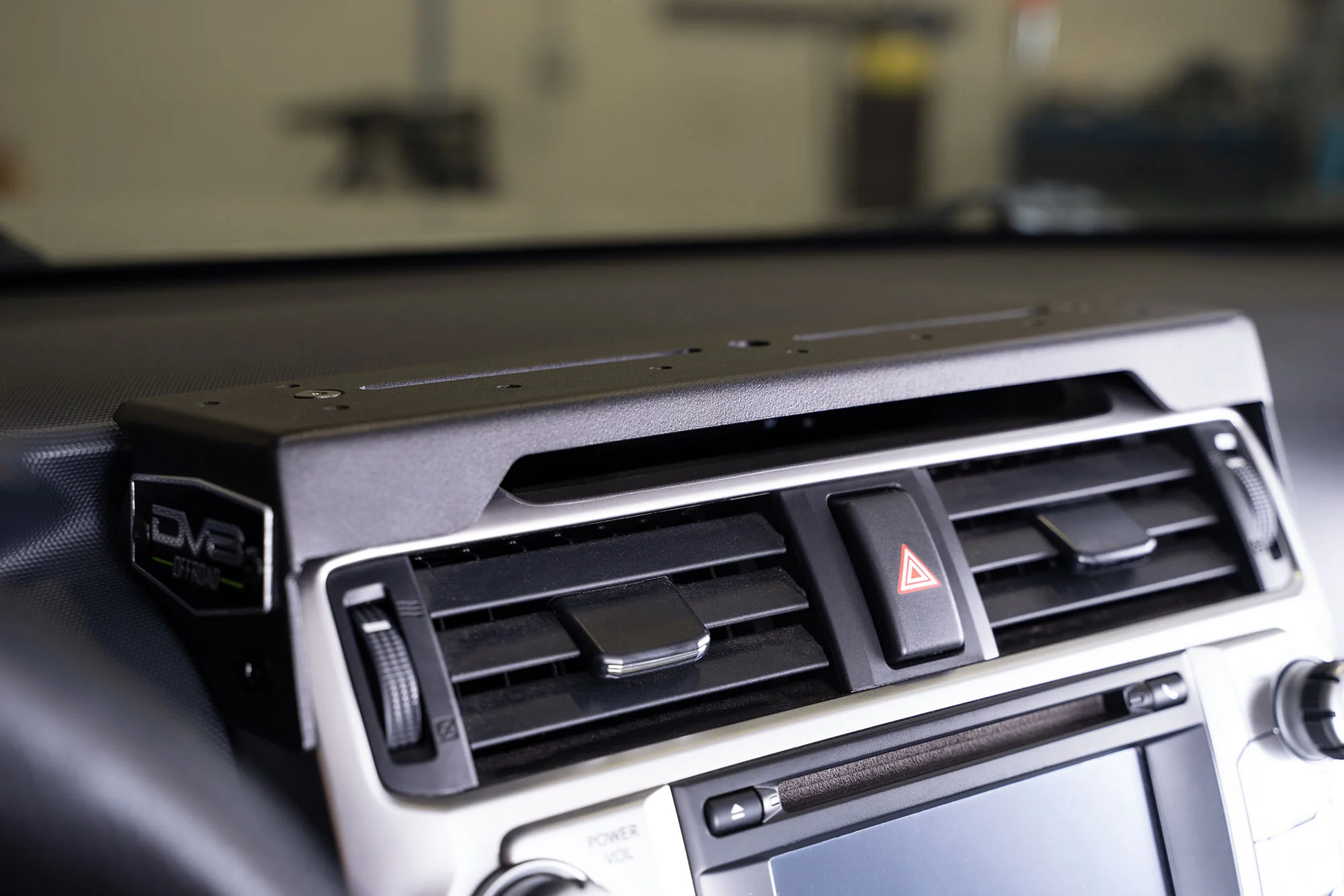 2010-2024 Toyota 4Runner | Digital Device Dash Mount - Image 4