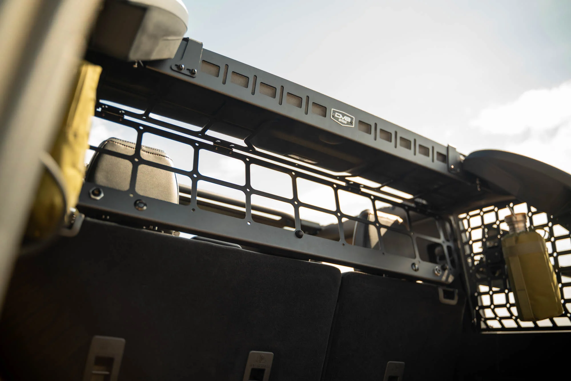 2021-2024 Ford Bronco | Dog Barrier - Image 10