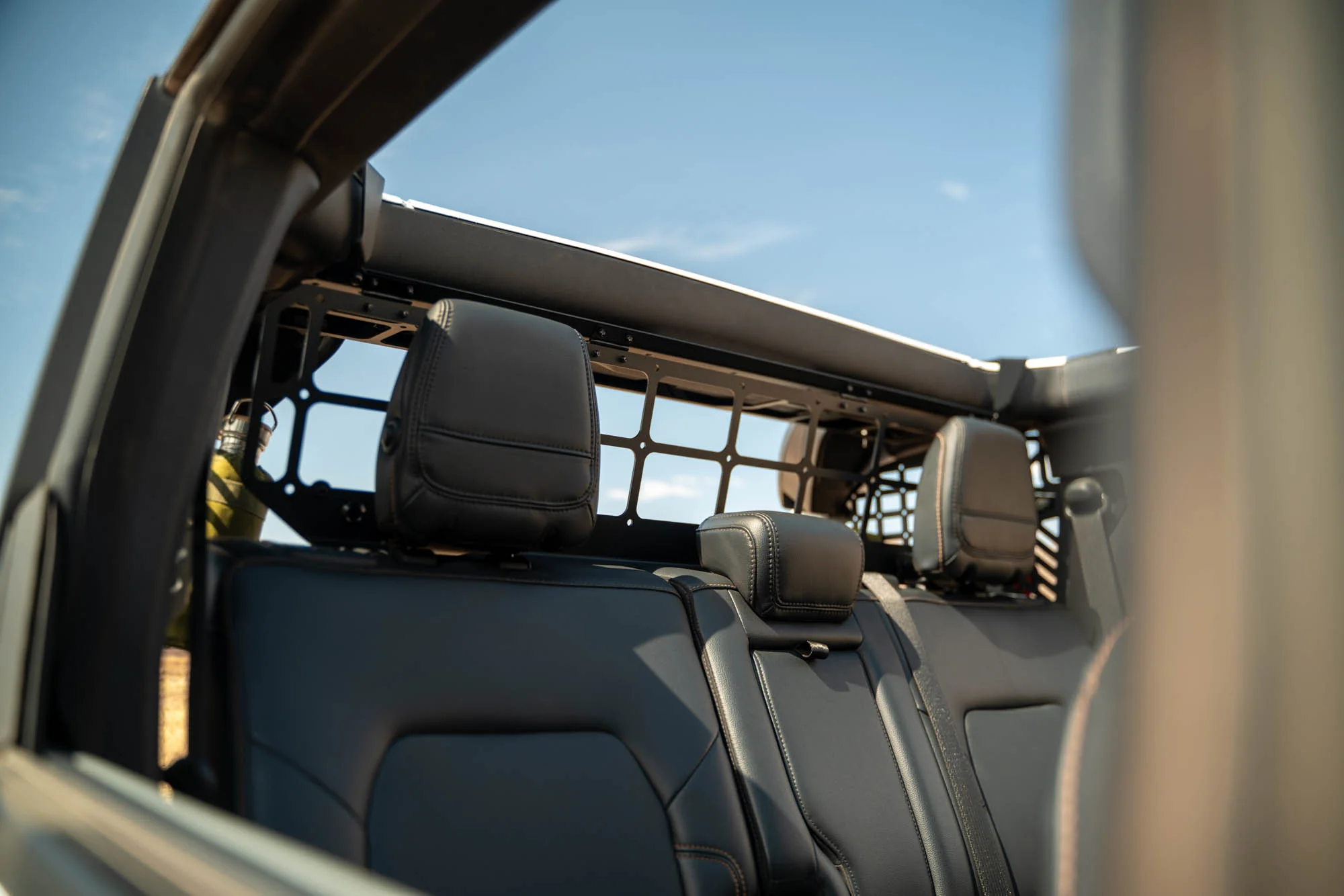 2021-2024 Ford Bronco | Dog Barrier - Image 8