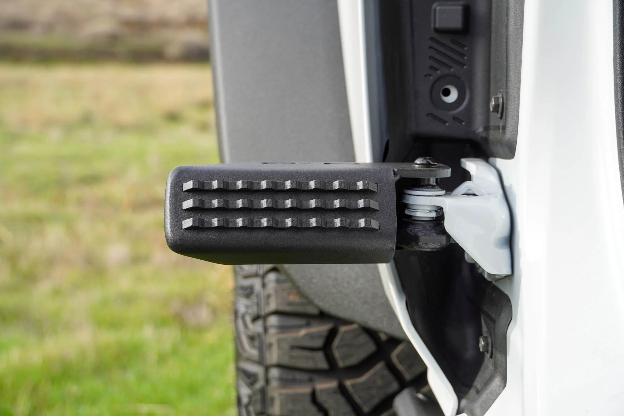 2021-2026 Ford Bronco | Foot Pegs - Image 3