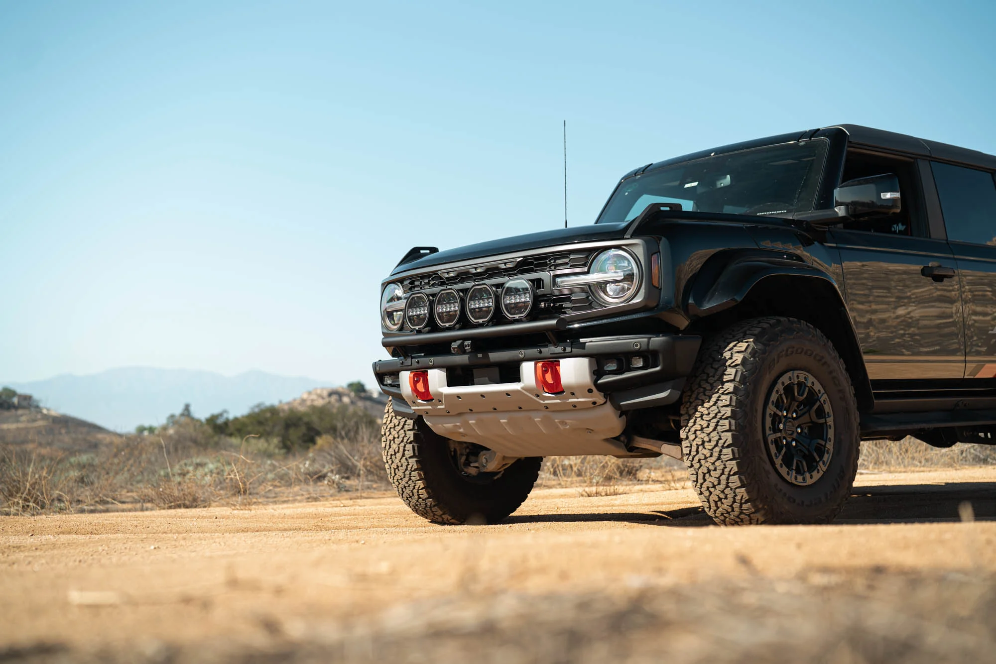 2021-2026 Ford Bronco Tube Push Bar - Image 3