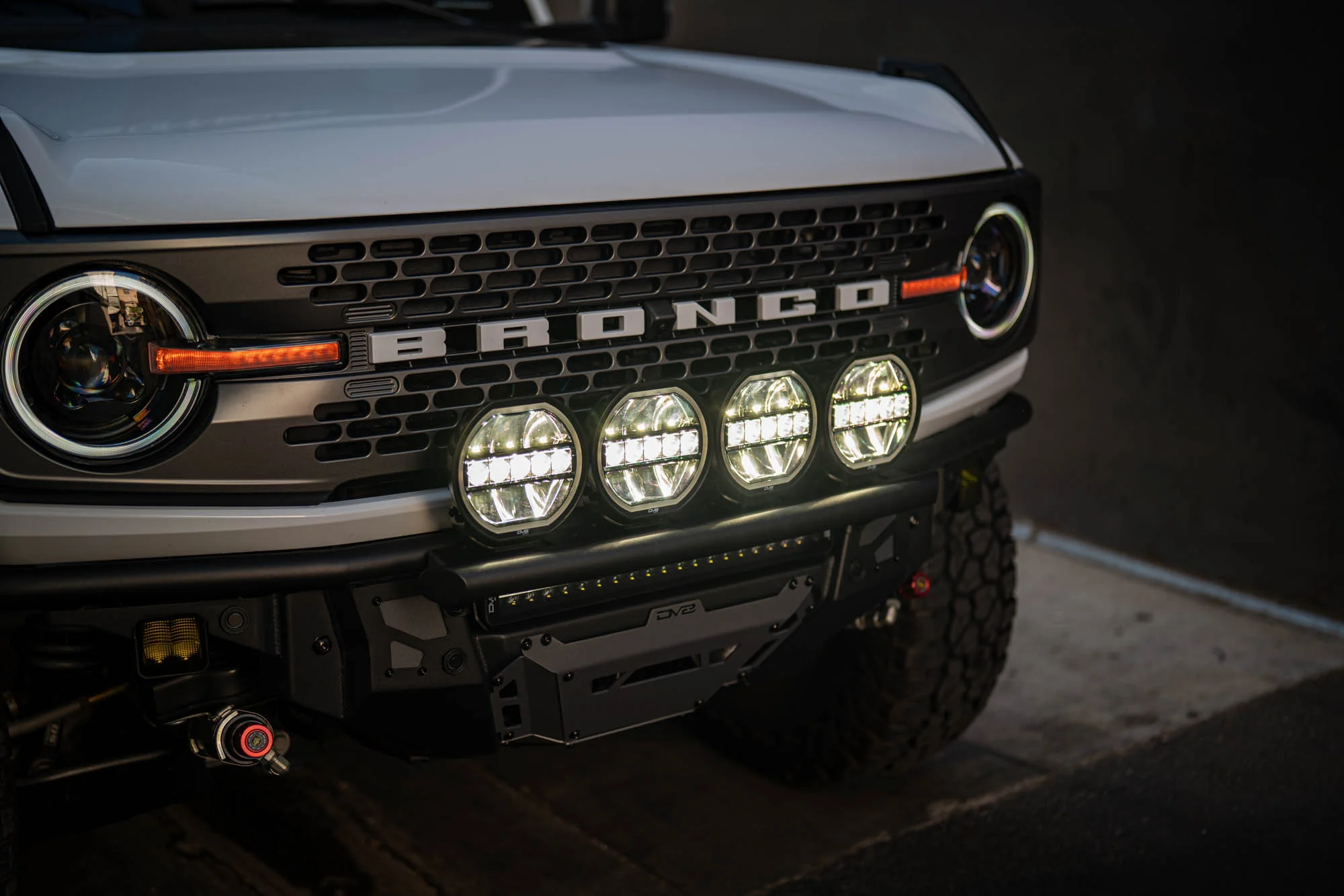 7-Inch Halo Elite Round Light w/ Accent Halo - Image 7