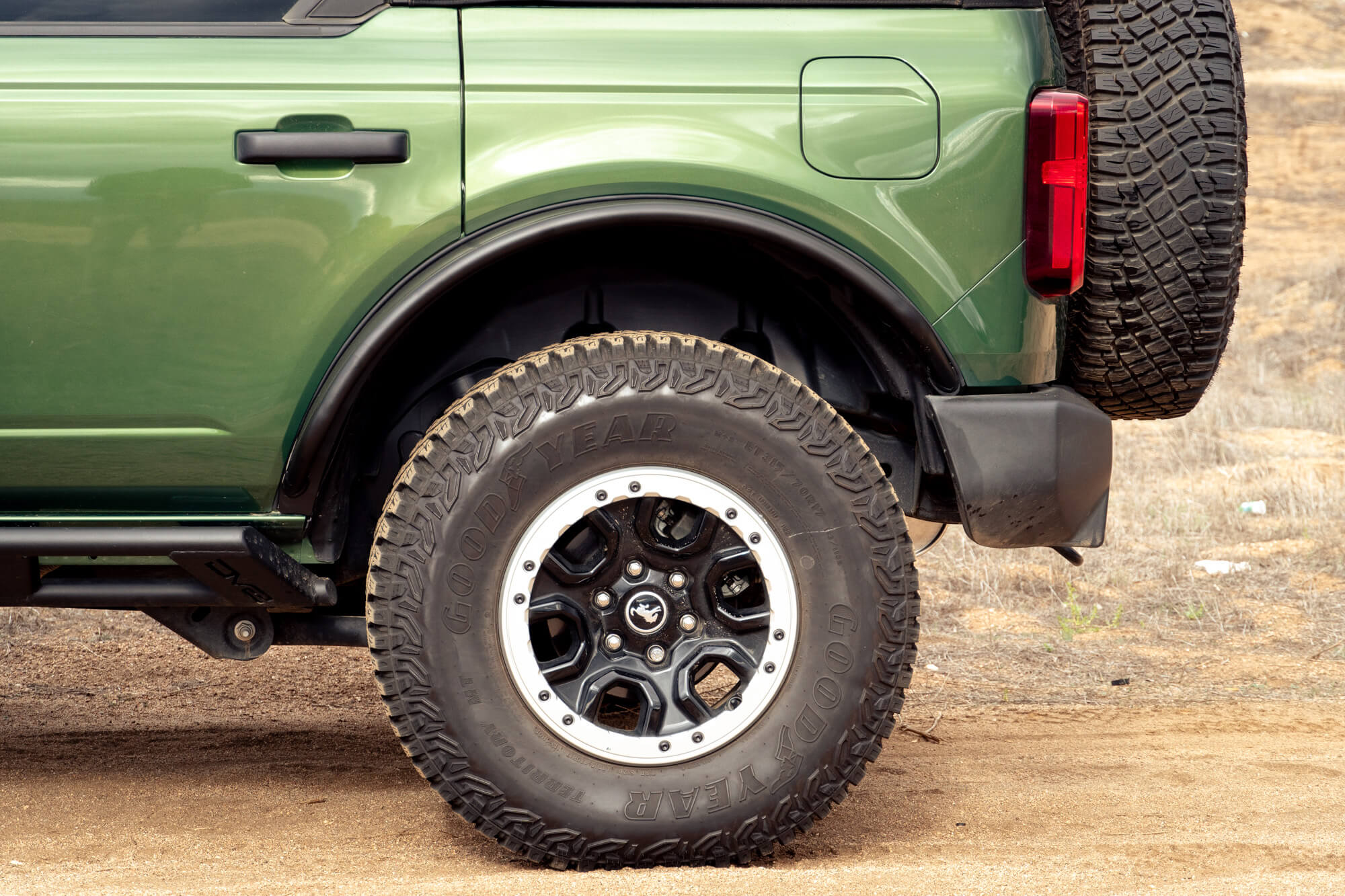 2021-2026 Ford Bronco | Tube Fender Flares - Image 12