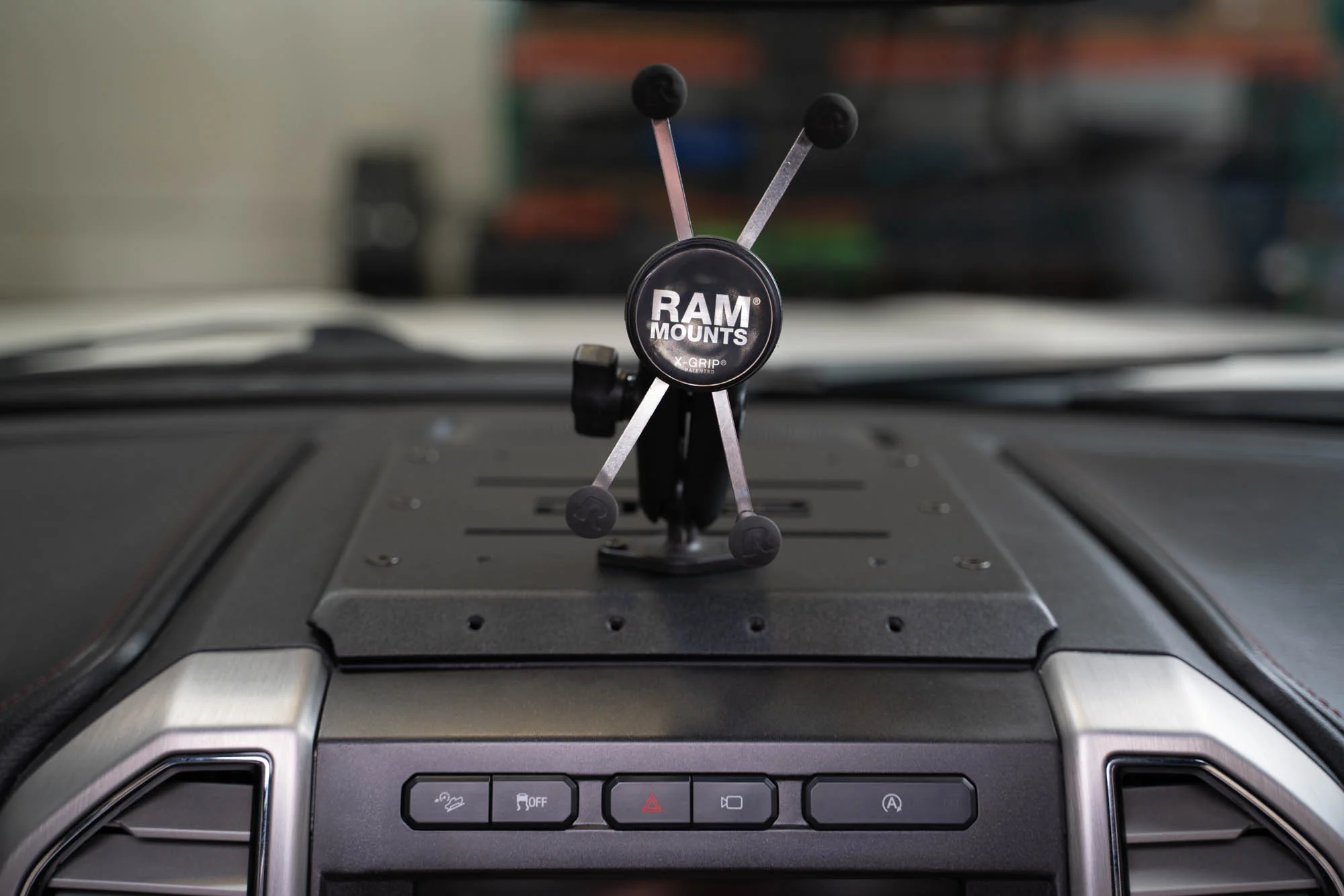 2015-2020 F-150 & 2017-2021 F-250/350 | Digital Device Dash Mount - Image 3