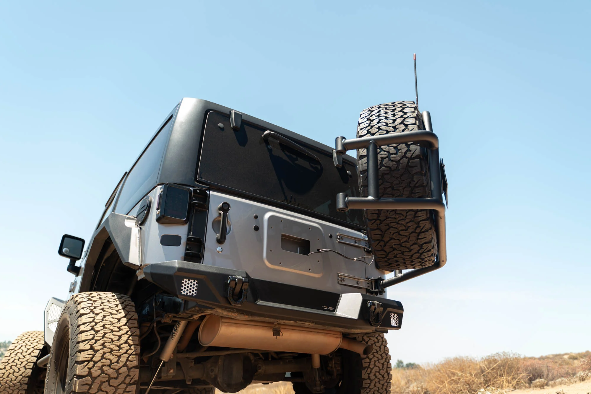 2007-2018 Jeep Wrangler JK | Body Mounted Tire Carrier - Image 12