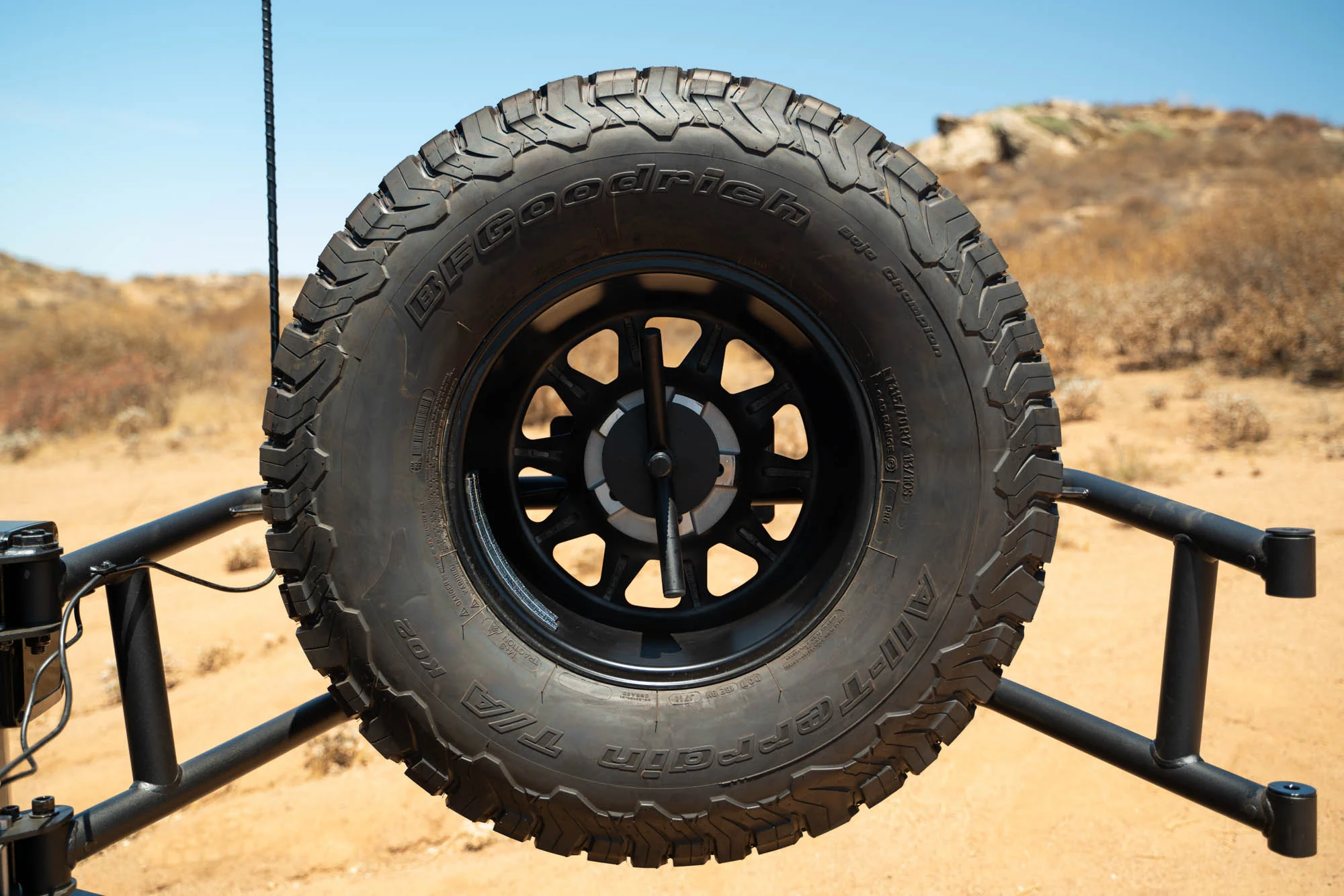 2007-2018 Jeep Wrangler JK | Body Mounted Tire Carrier - Image 3