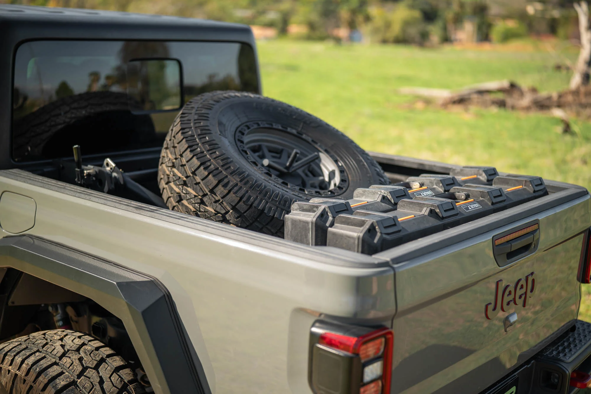 2020-2025 Jeep Gladiator JT Adjustable In-Bed Spare Tire Carrier - Image 6
