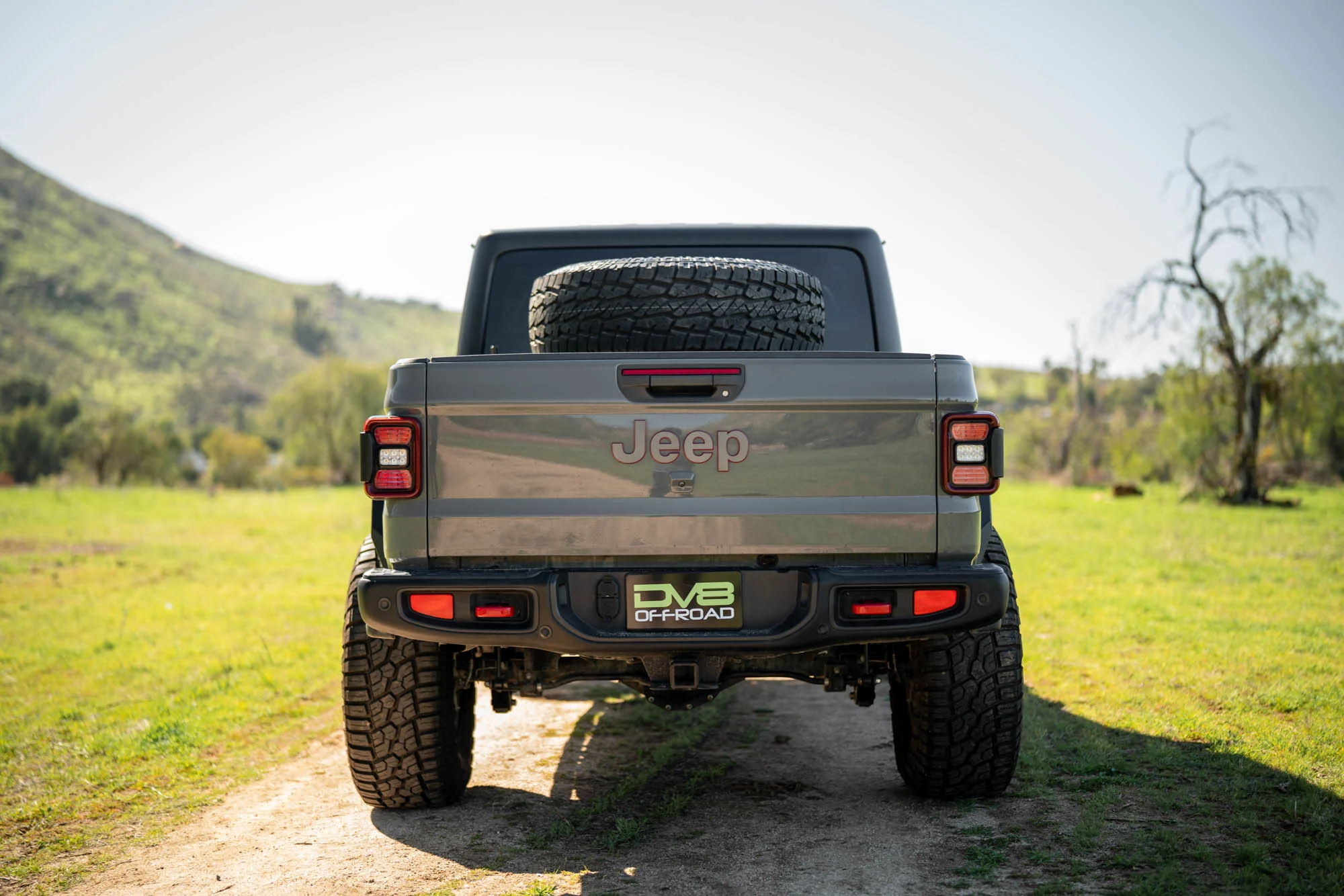 2020-2025 Jeep Gladiator JT Adjustable In-Bed Spare Tire Carrier - Image 9