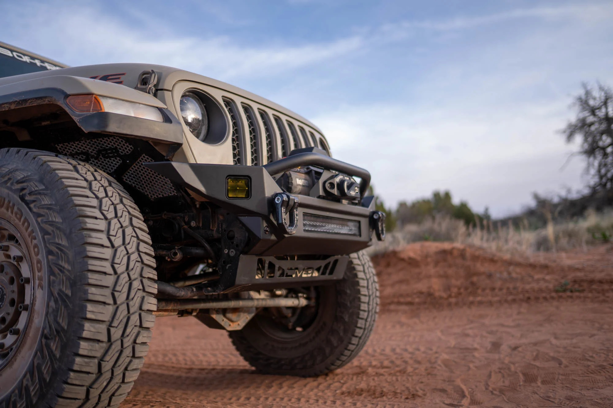 2018-2026 Jeep JL & JT | Sway Bar Disconnect Skid Plate - Image 4