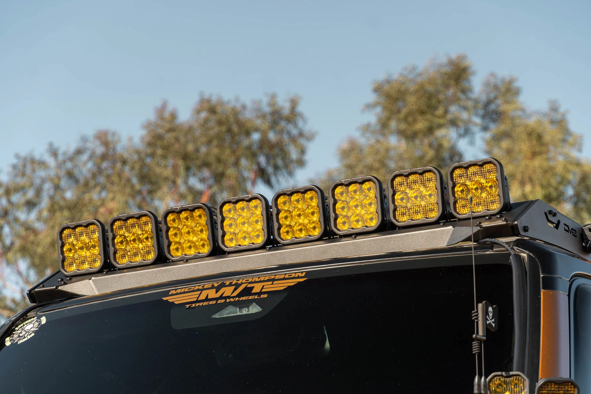 2024-2026 Toyota Land Cruiser & Lexus GX 550 Roof Rack Light Mount - Image 6