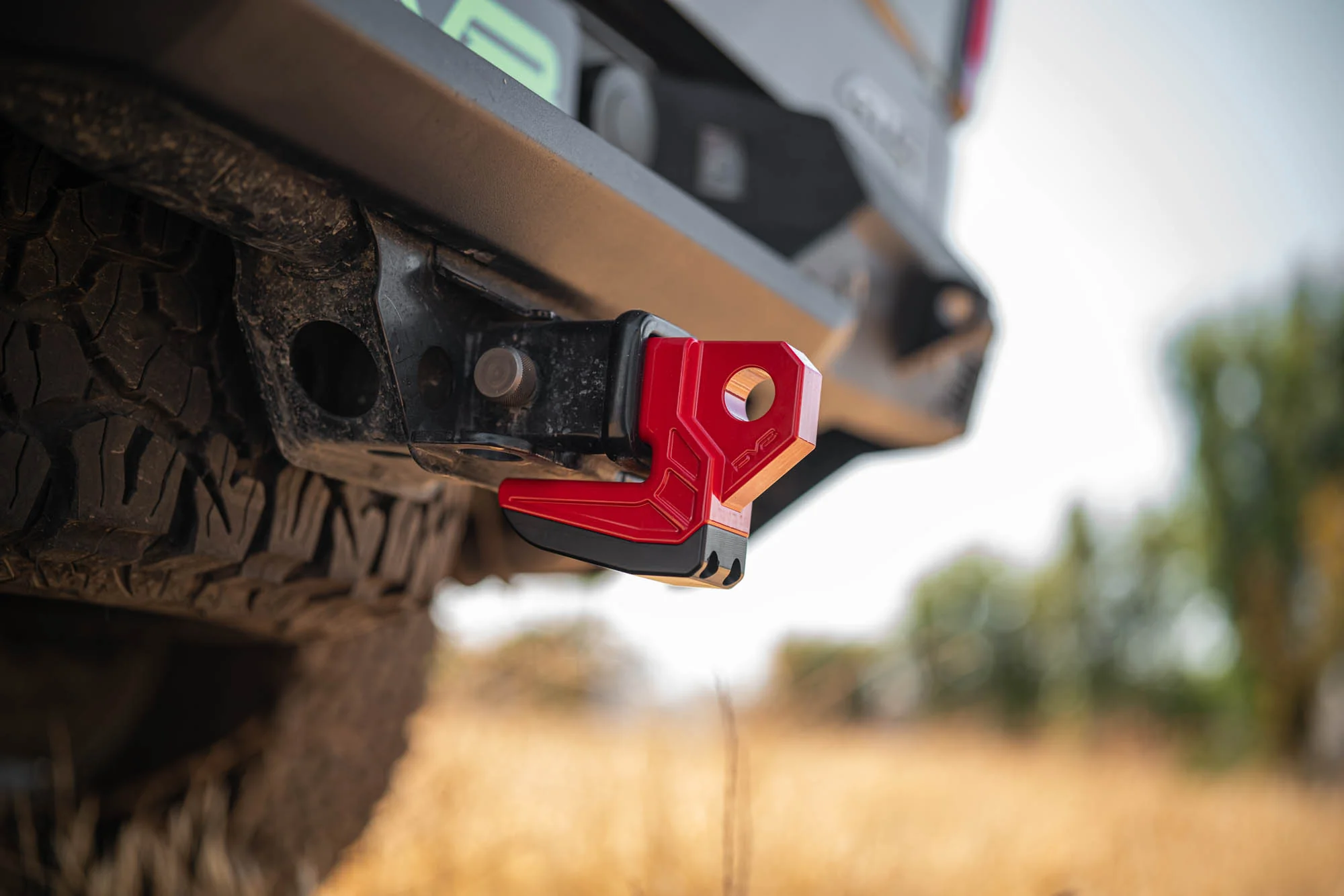 DV8 Xtract 2" Hitch Skid Plate - Image 10