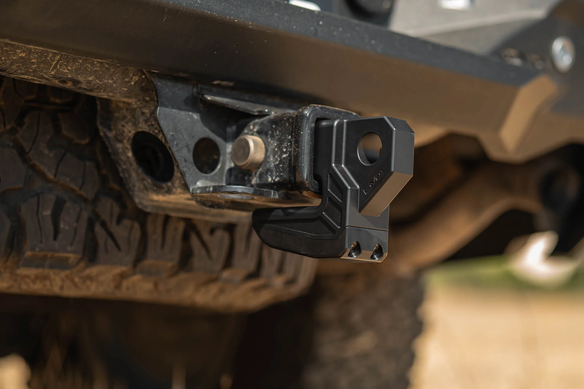 DV8 Xtract 2" Hitch Skid Plate - Image 5