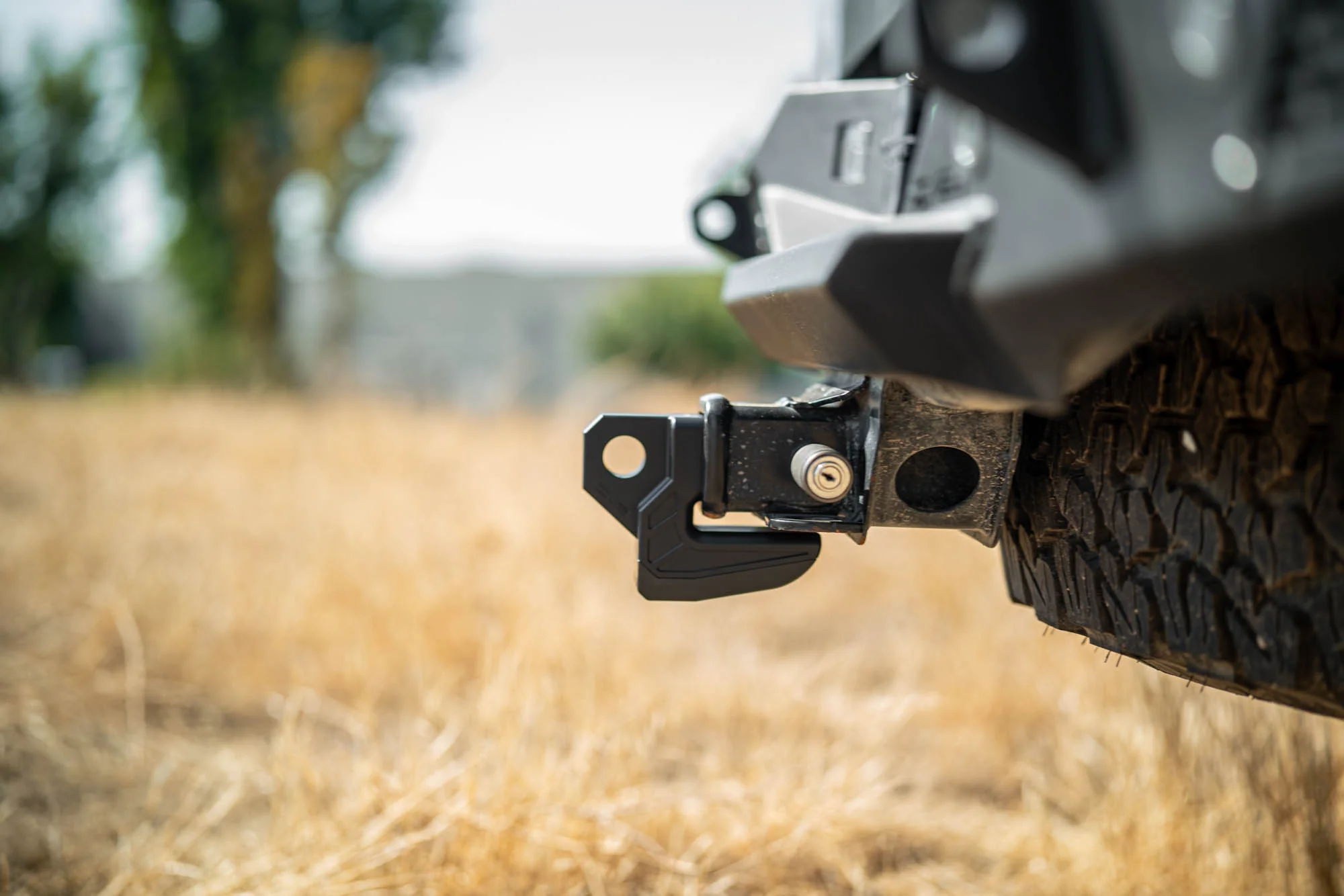 DV8 Xtract 2" Hitch Skid Plate - Image 8