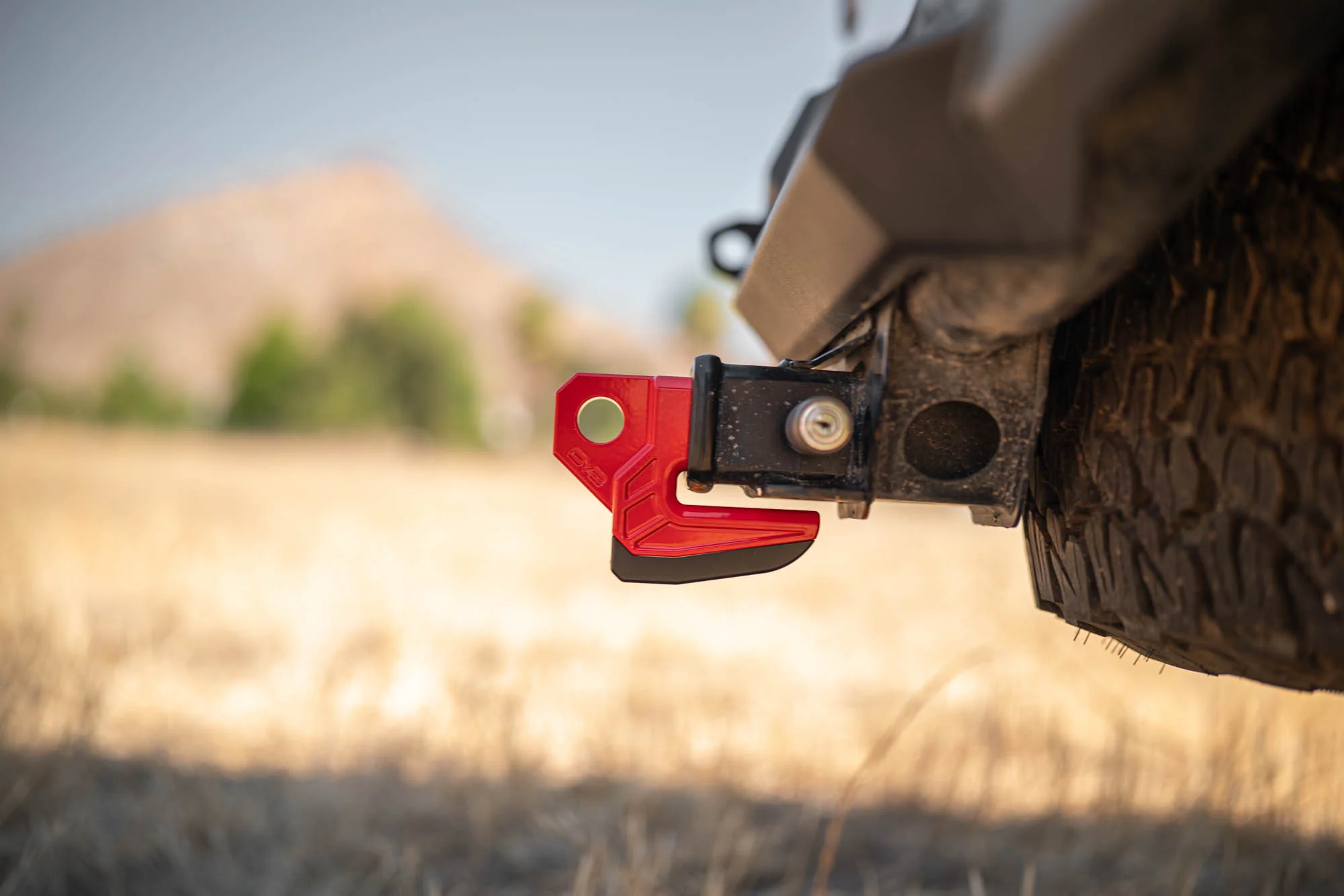 DV8 Xtract 2" Hitch Skid Plate - Image 9