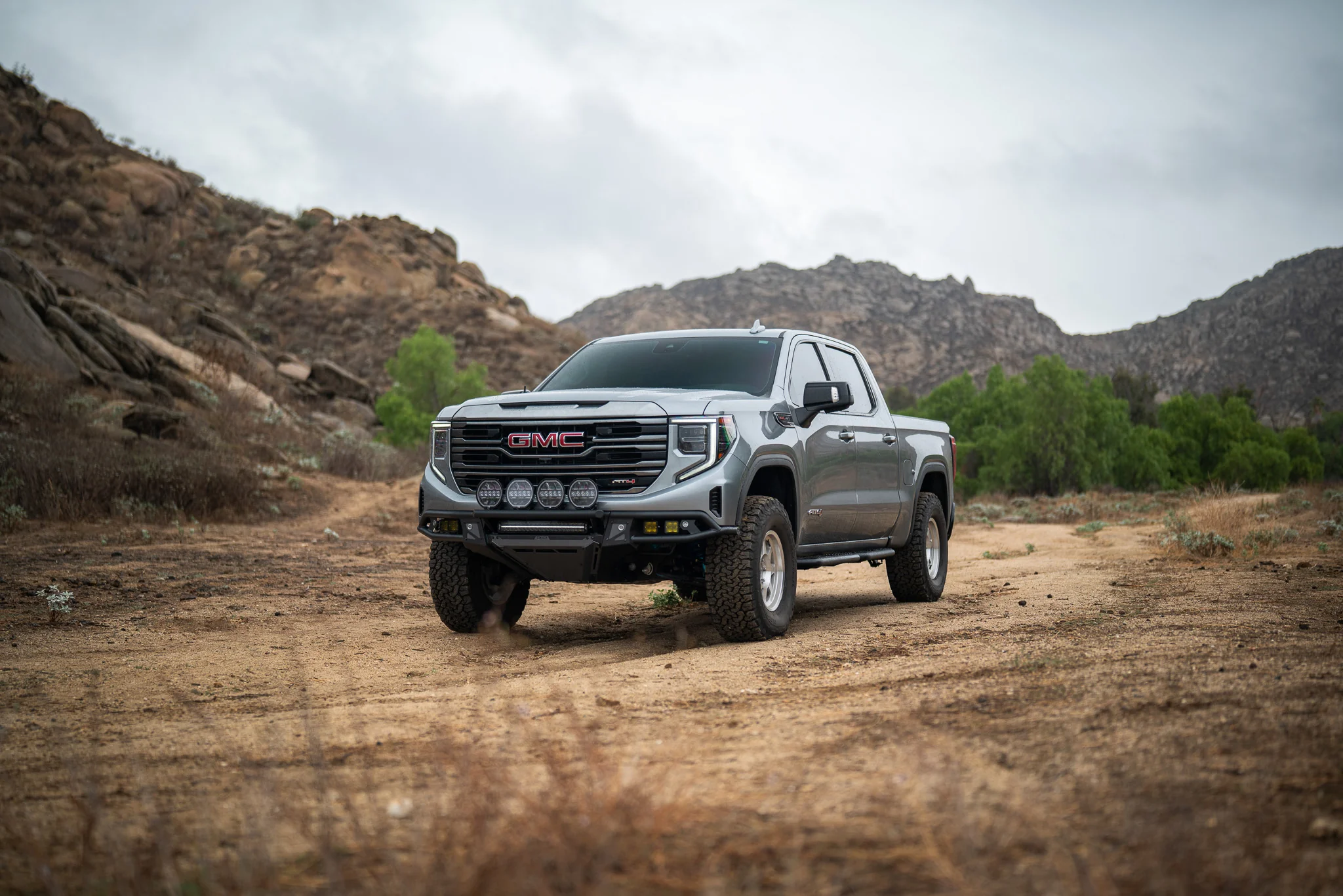 2022-2026 GMC Sierra 1500 Tube Front Bumper - Image 3