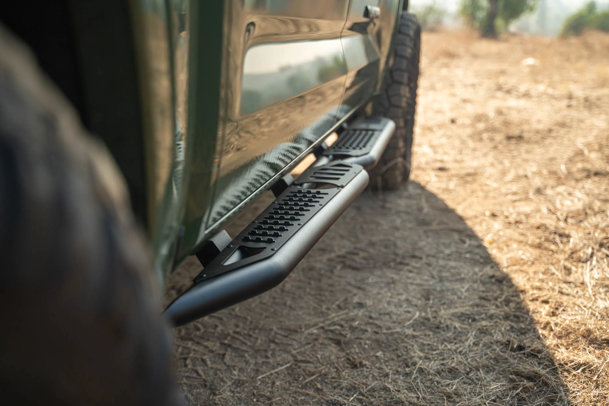 2022-2026 Toyota Tundra Crew Max | OE Plus Side Steps - Image 4