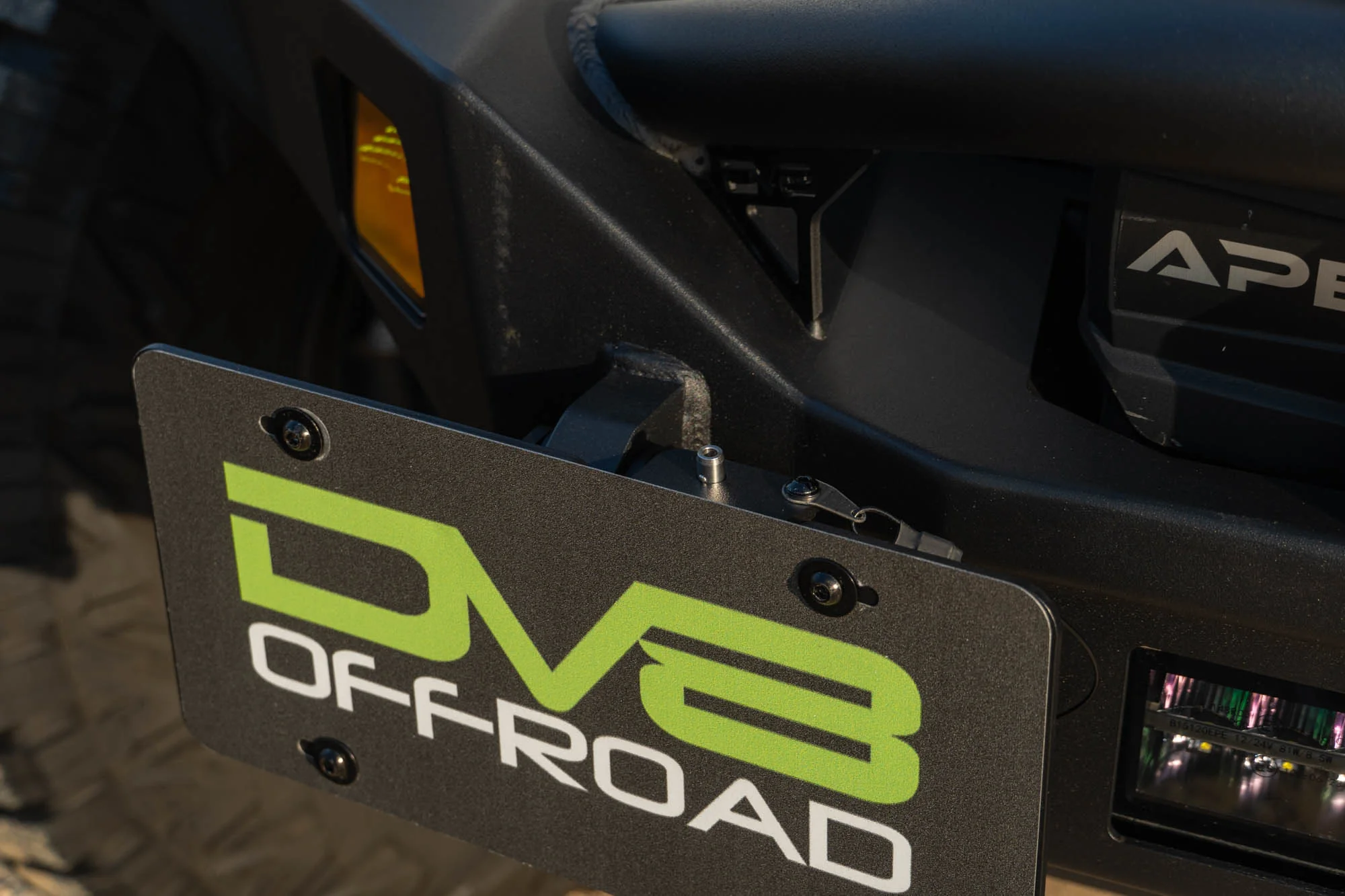 Universal Quick Release D-Ring License Plate Mount - Image 4