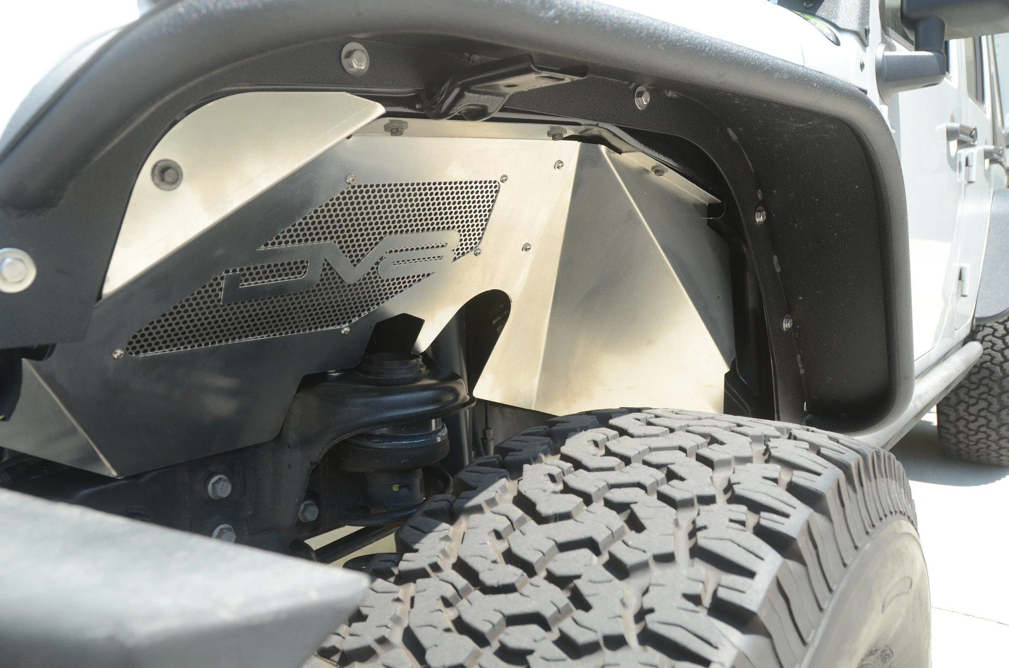 2007-2018 Jeep JK Front Inner Fenders with Optional Rock Lights - Image 12