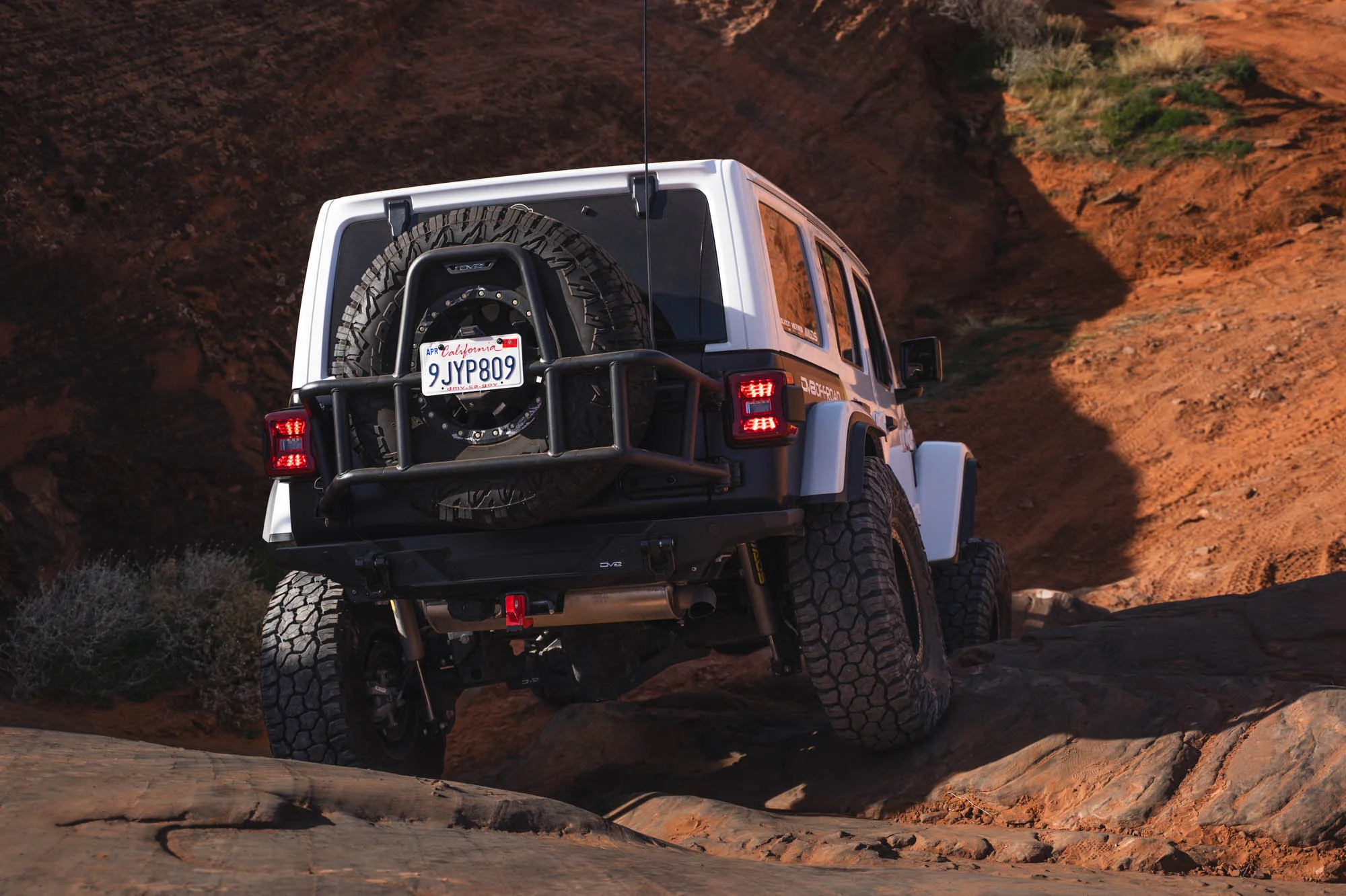 2018-2026 Jeep Wrangler JL Body Mounted Tire Carrier - Image 3